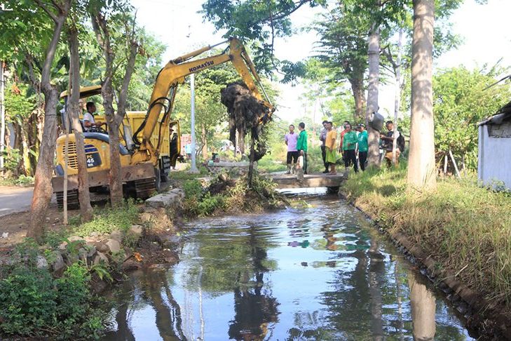 Antisipasi Banjir, Saluran Air Pakis di Kota Probolinggo Dilakukan Normalisasi