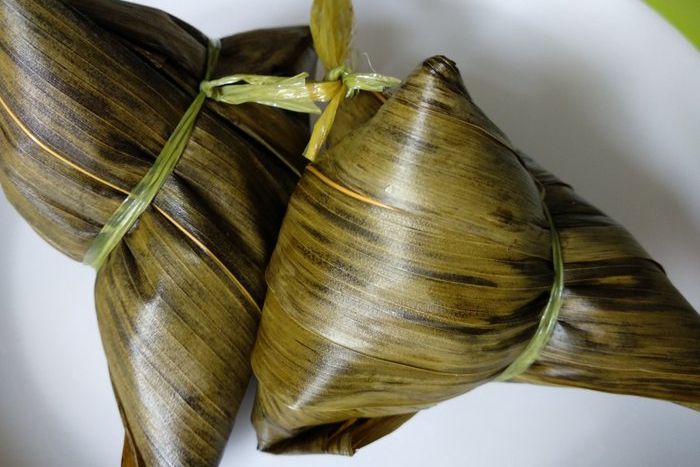 10.000 Bakcang dan Lamang Baluo Pecahkan Rekor MURI di Padang