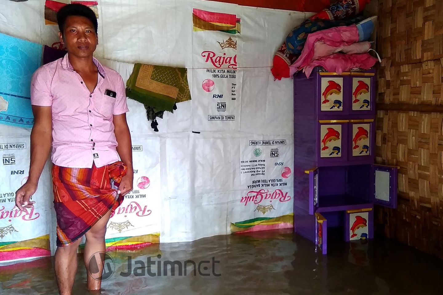 Ratusan Warga Bangkalan Mengungsi akibat Banjir