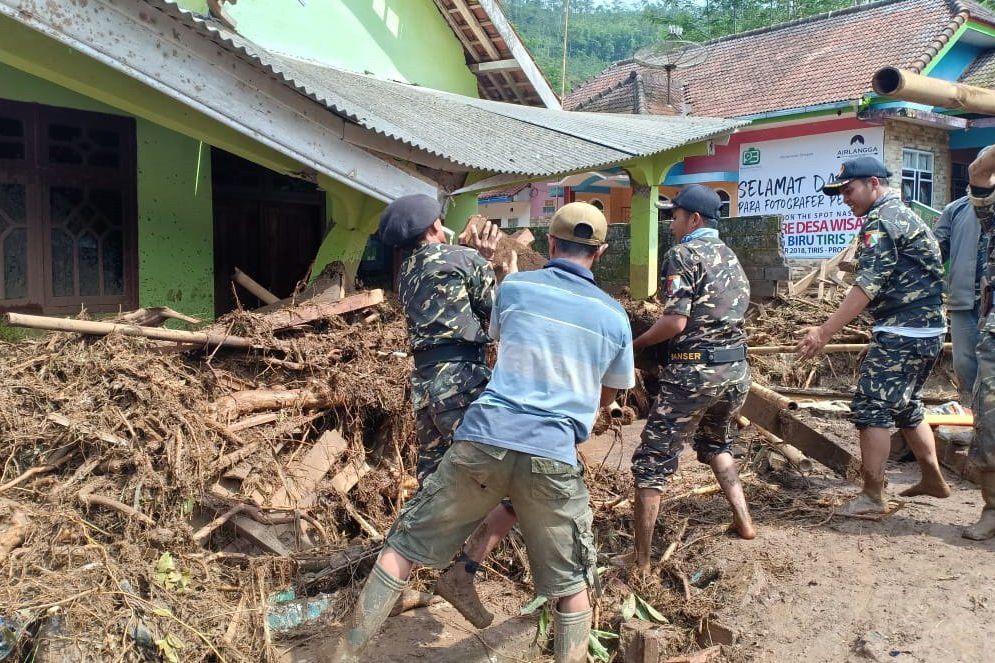 63 Rumah Rusak Akibat Terjangan Banjir Bandang di Probolinggo