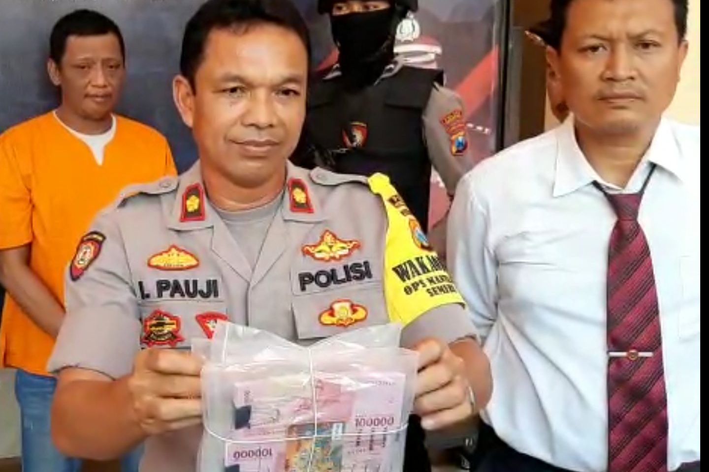 Demi Kemaslahatan, Pria Bojonegoro Beli Sapi dengan Upal
