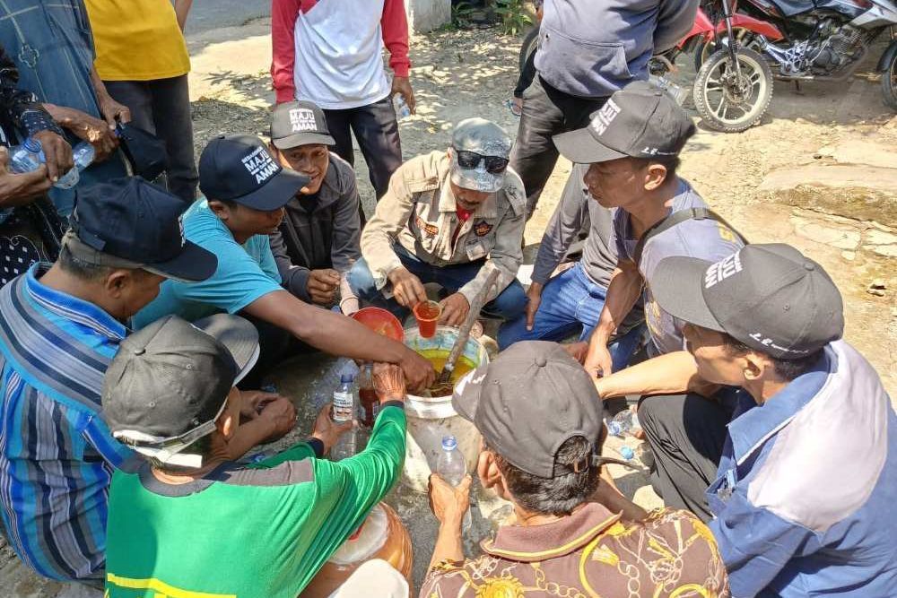 Tekan Modal Tanam, Petani Tuban Belajar Racik Obat Pertanian Mandiri