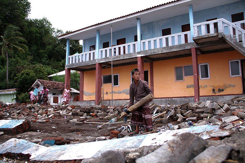 Gelombang Pasang Terjang Pesisir Utara Situbondo, Satu Asrama Ponpes Rusak