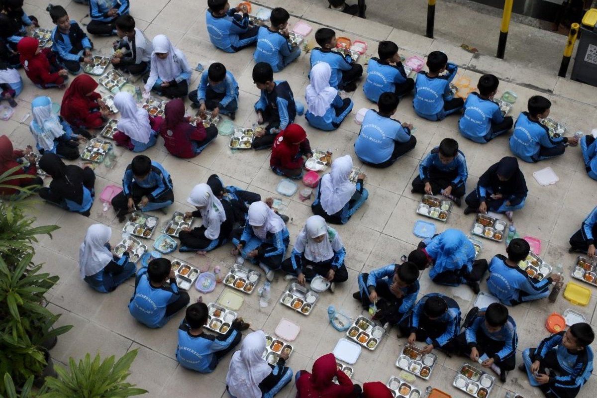 Putusan MK Pisahkan Anggaran MBG, Pendidikan Jatim Disorot