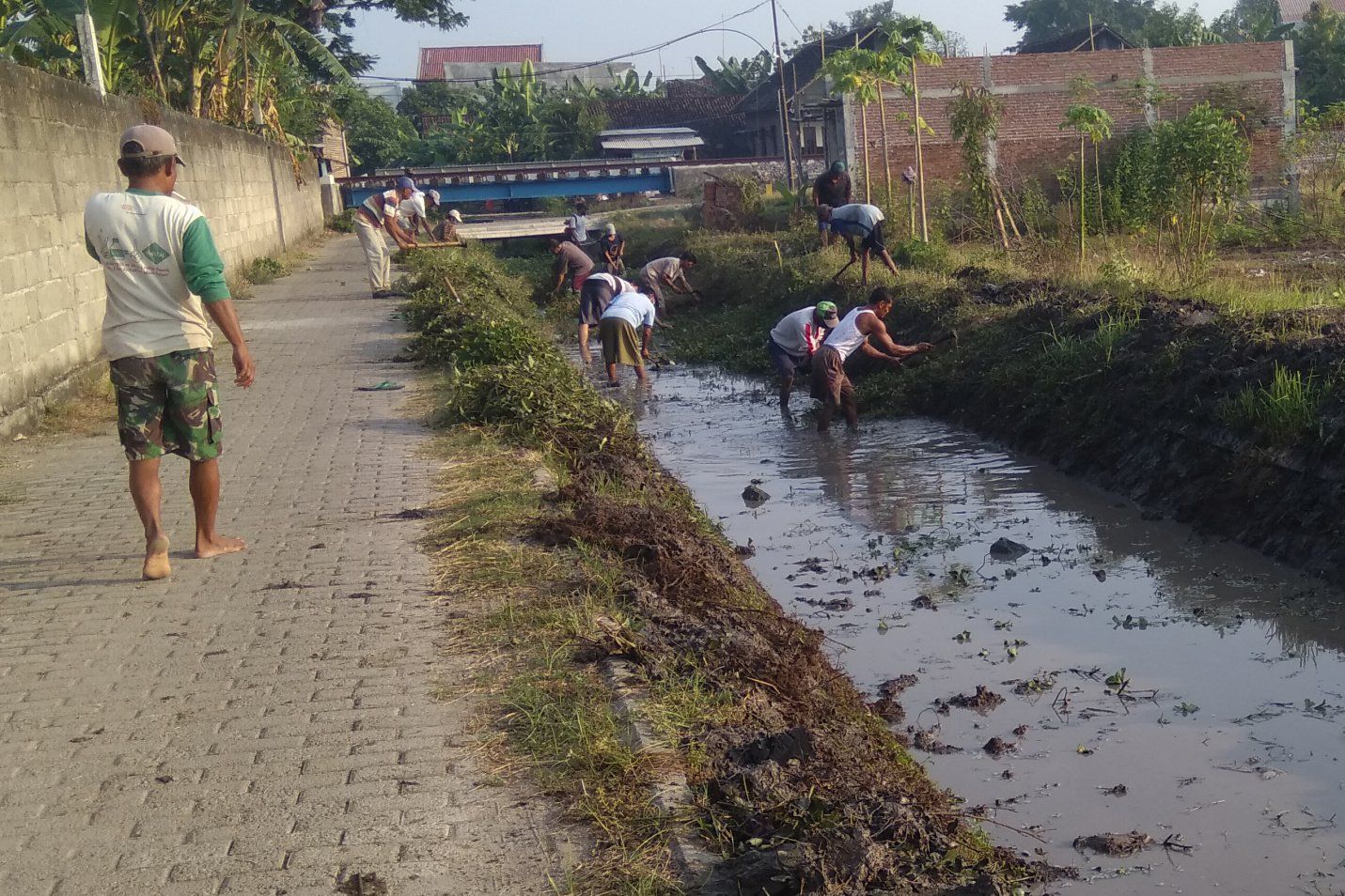 Cegah Banjir, Pemkab Madiun Gerakkan Warga Bersihkan Sungai