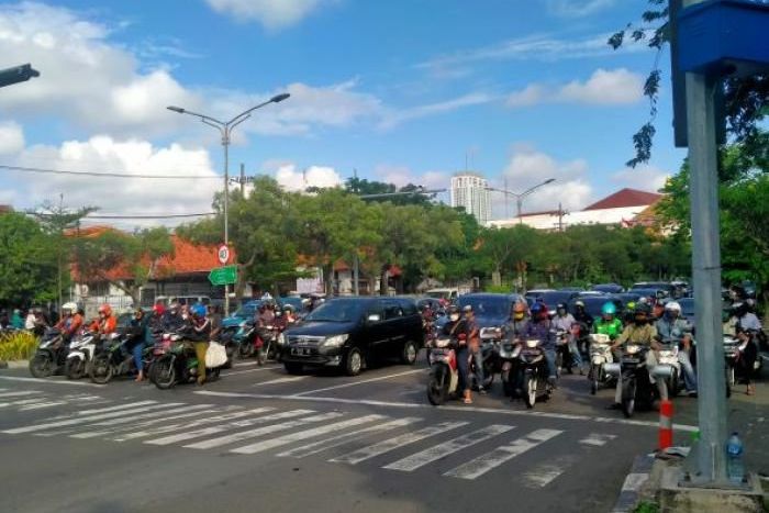 Anniversary ke 95, Tiga Anthem Persebaya Diputar di Sejumlah TL dan PCTL di Surabaya 
