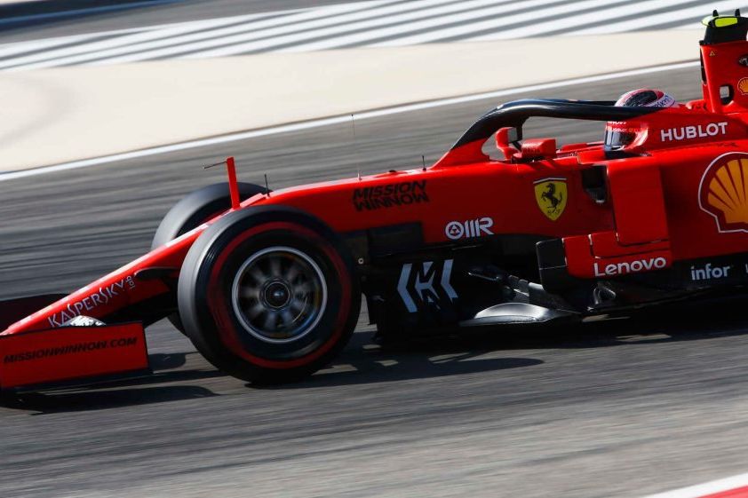 Ferrari Kuasai Tiga Kali Latihan Bebas