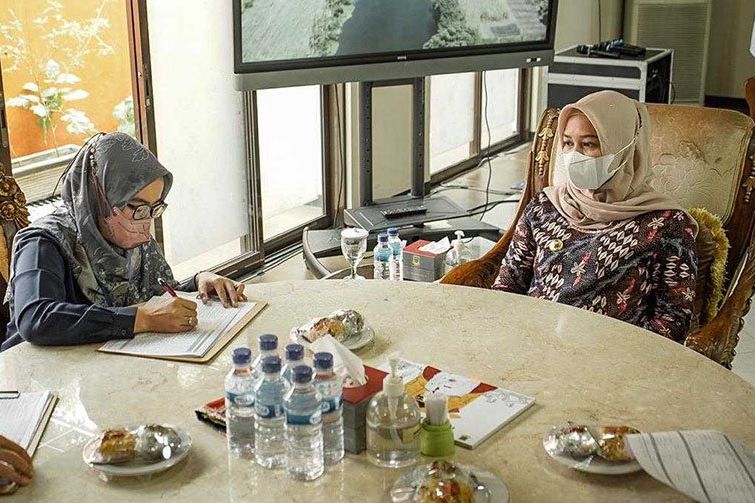 Pendataan Regsosek Dimulai, Ning Ita Jadi Responden