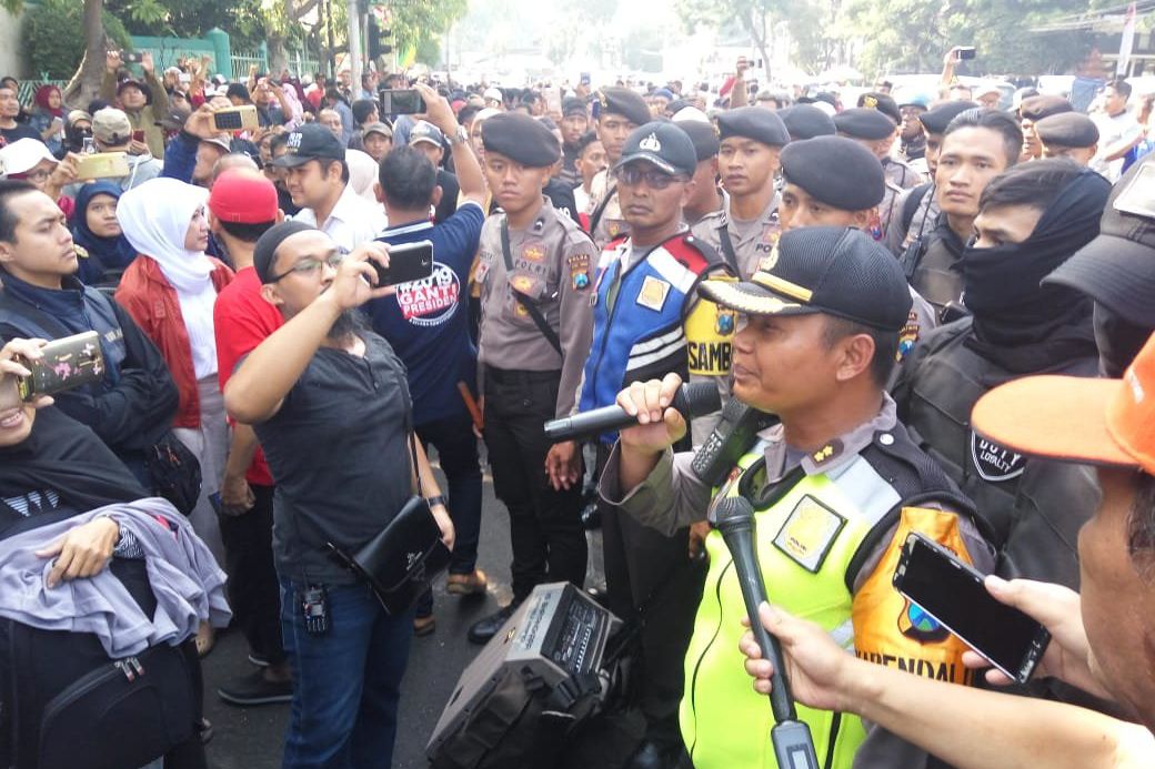 Polda Jatim Tak Mau Adu Kerbau dengan Kambing