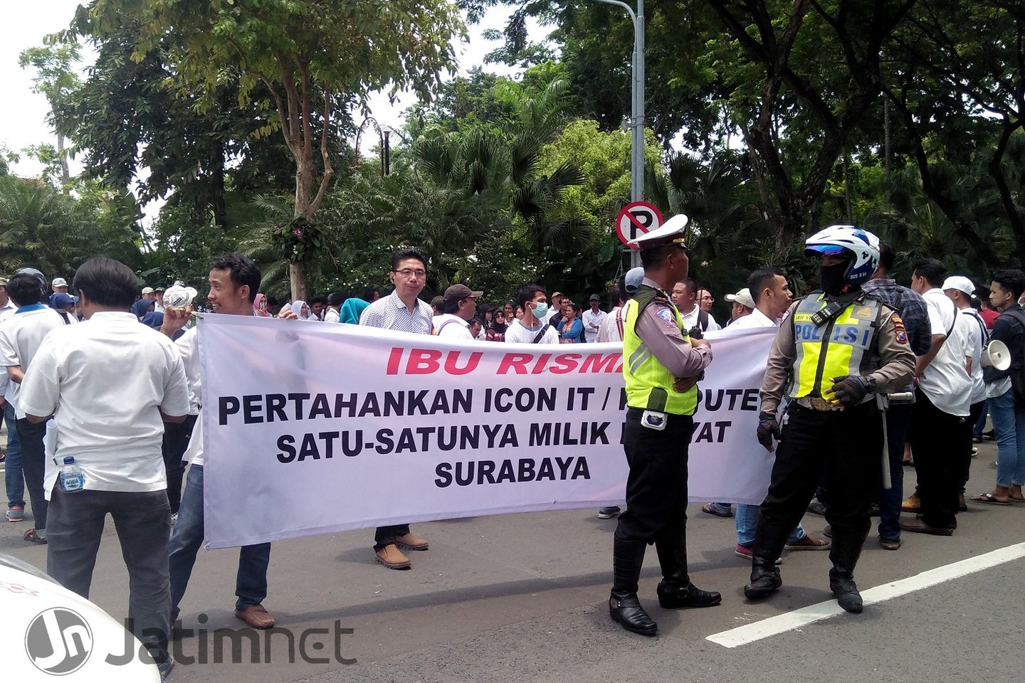 Pengusaha Tolak Pengosongan Gedung Hi-Tech Mall