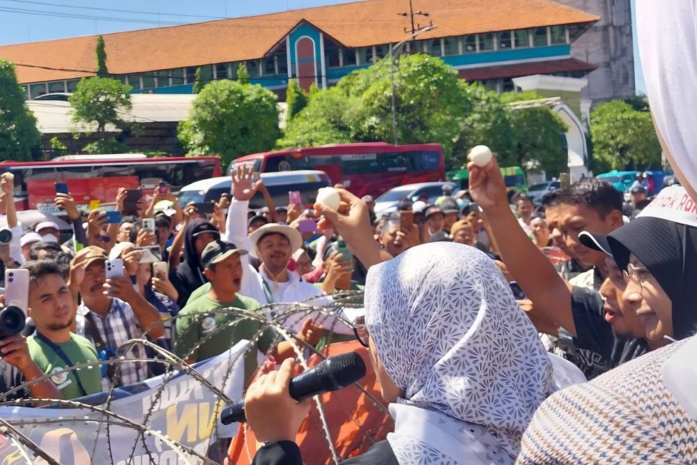 Harga Telur Anjlok, Peternak Demo Minta Pemerintah Kawal Harga Acuan
