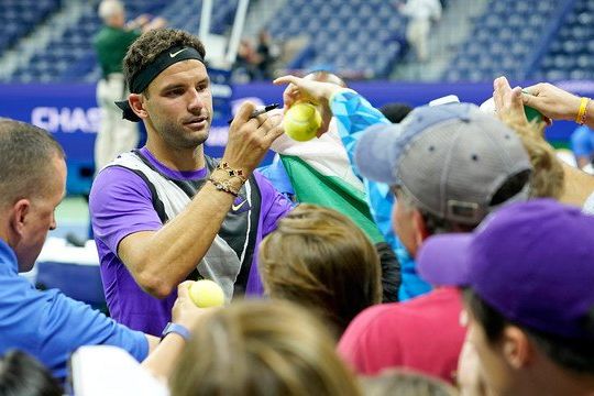 Kalahkan Federer, Grigor Dimitrov Melaju ke Semi Final