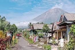 Keaktifan Gunung Semeru Meningkat, BPBD Lumajang Imbau Warga Hati-Hati