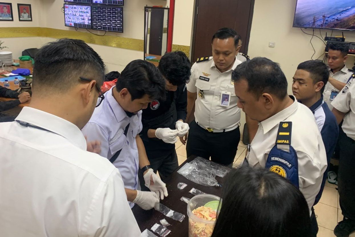 Lagi, Petugas Rutan Surabaya Gagalkan Penyelundupan Barang Diduga Sabu