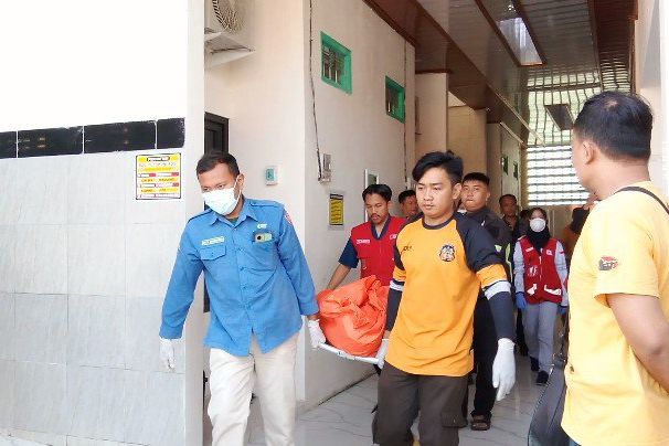 Tak Masuk Kerja, Manajer Pabrik Ditemukan Tak Bernyawa di Kos
