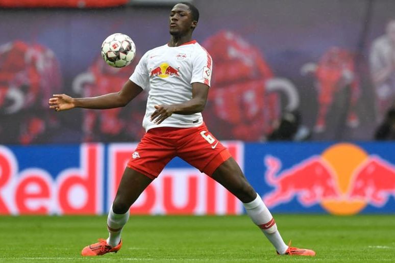 Abaikan Rumor, Konate Fokus Bela RB Leipzig