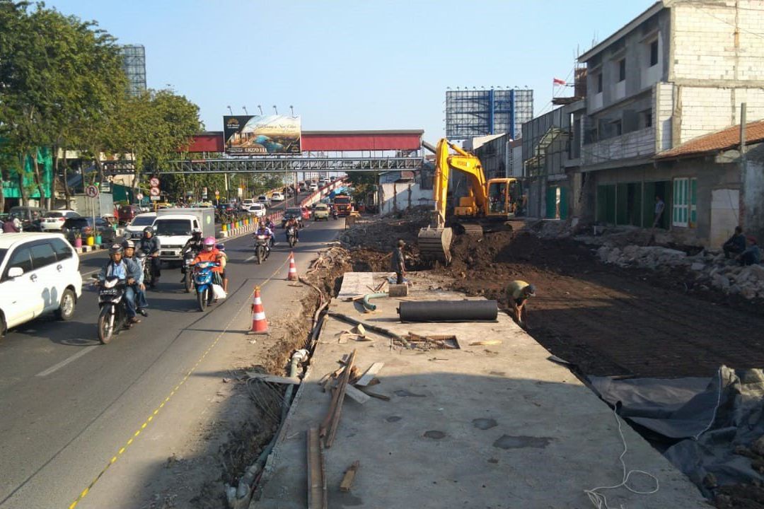 Pengerjaan Frontage Wonokromo Masih 19 Persen