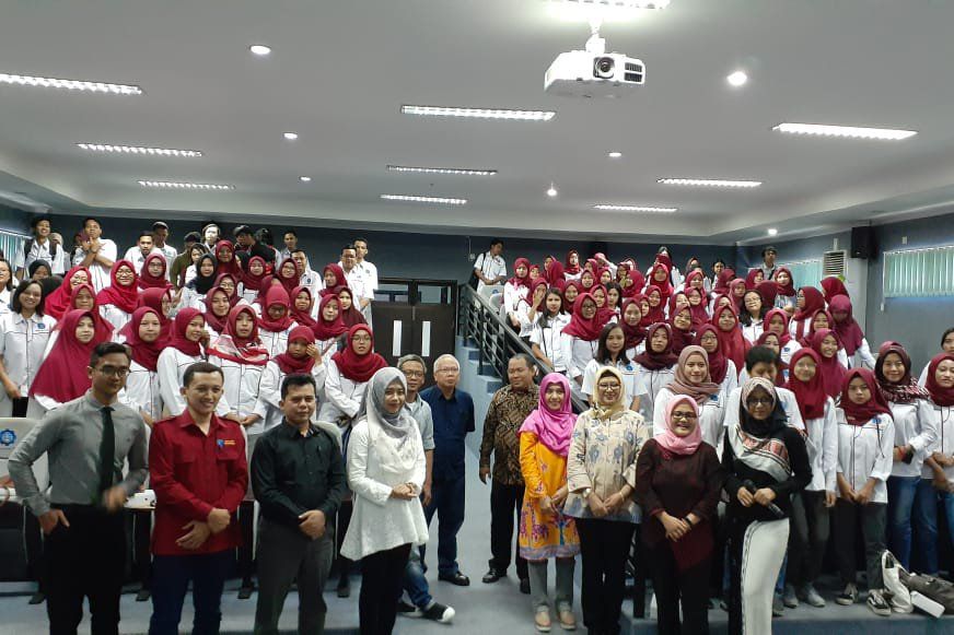 AJI Gelar <em>Workshop</em> Cek Fakta di Poltek Negeri Madiun