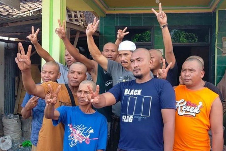 Pilkades Probolinggo, Petahana Tumbang, Timses Aksi Cukur Gundul 