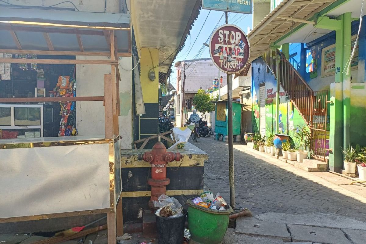 Akses Gang Sempit hingga Warga Berebut Selang, DPKP Surabaya Ungkap Kendala Pemadaman Kebakaran