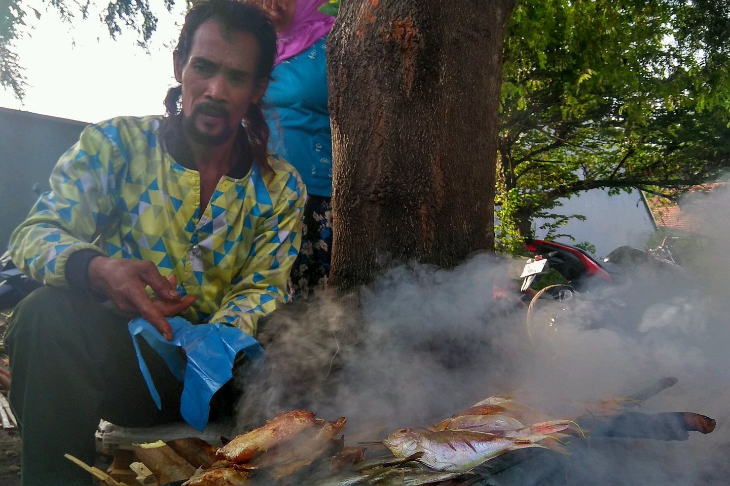 Gurihnya Olahan Ikan Asap Khas Pantura Probolinggo