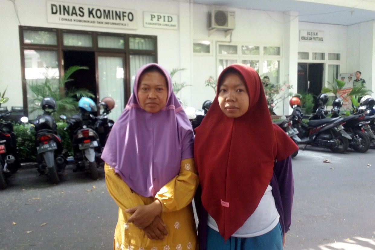 Putri Salim Kancil Adukan Proyek Tambak ke Bupati Lumajang