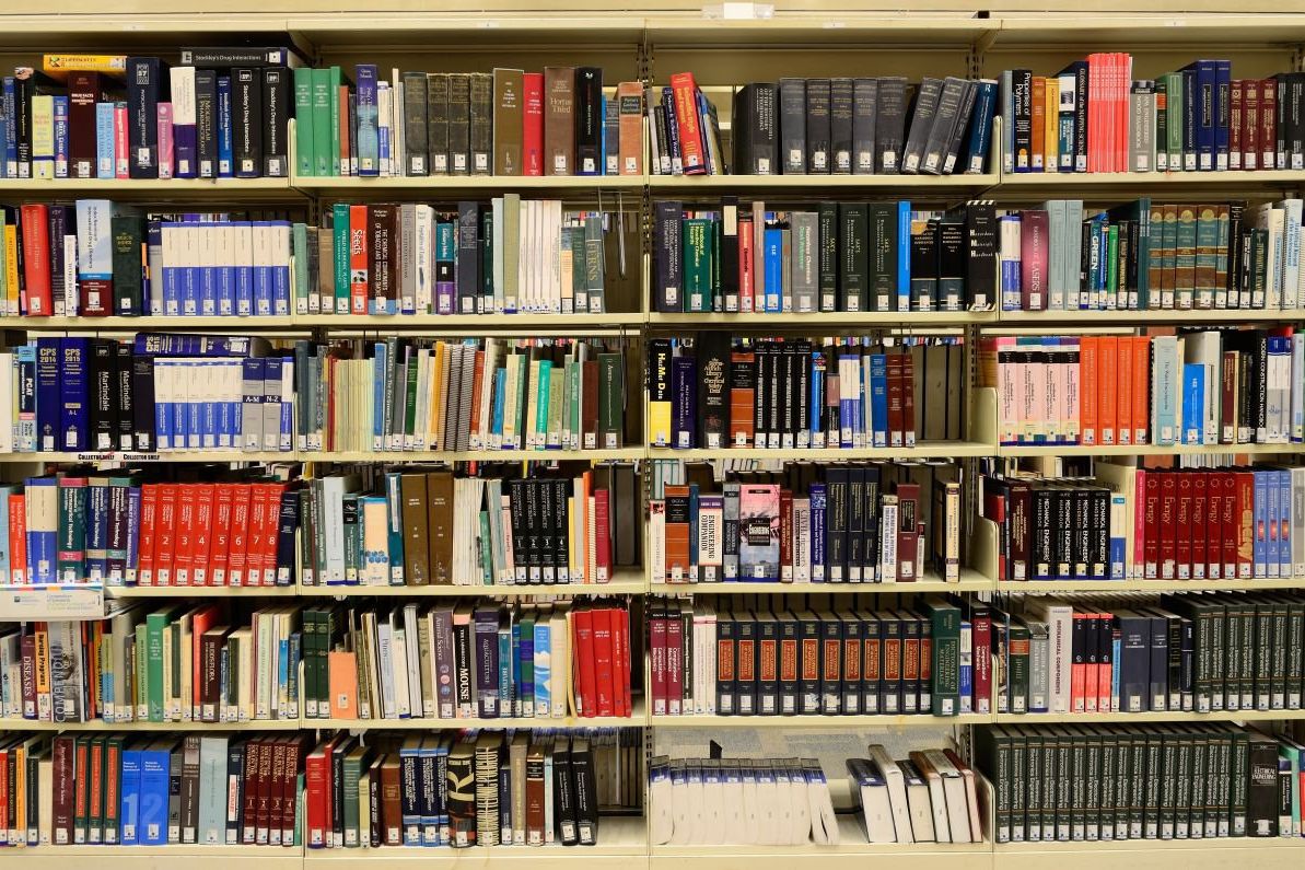 Makna Membaca Bergeser di Era Digital, Literasi Tak Lagi Sekadar Buku