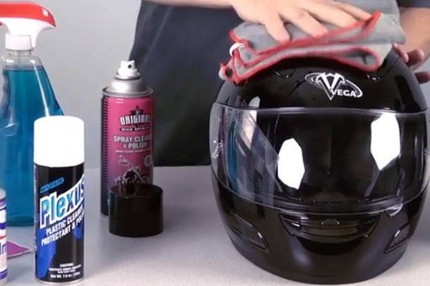 Tips Sederhana agar Helm tidak Mudah Bau
