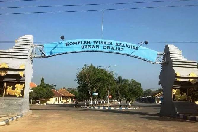 Wisata Utara Lamongan Butuh Fasilitas Bus untuk Antar Wisatawan