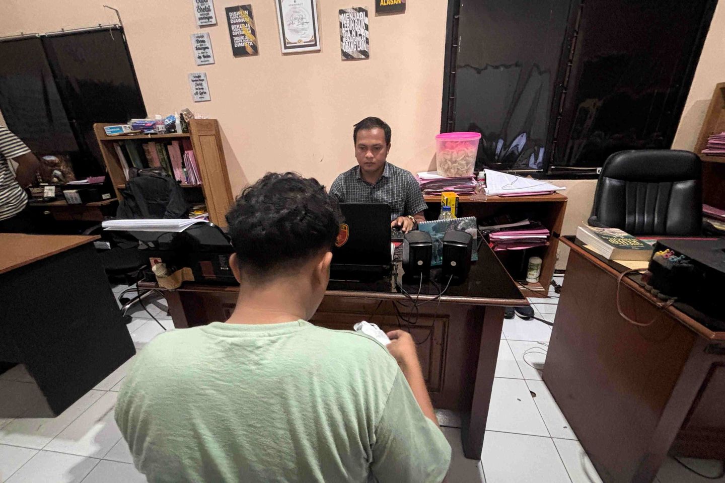Gegara Curi HP di Konter, Sales Gadungan Ditangkap Polisi Banyuwangi