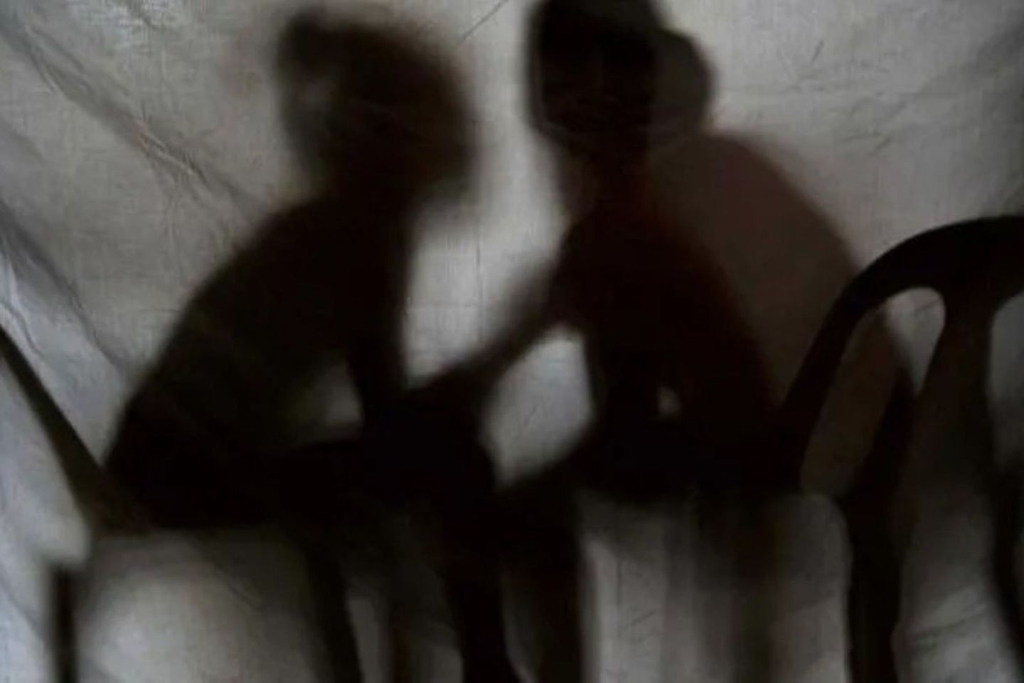 Viral Video Pasangan Remaja di Jember Digerebek Warga Saat Kencan Mesum di Semak-semak