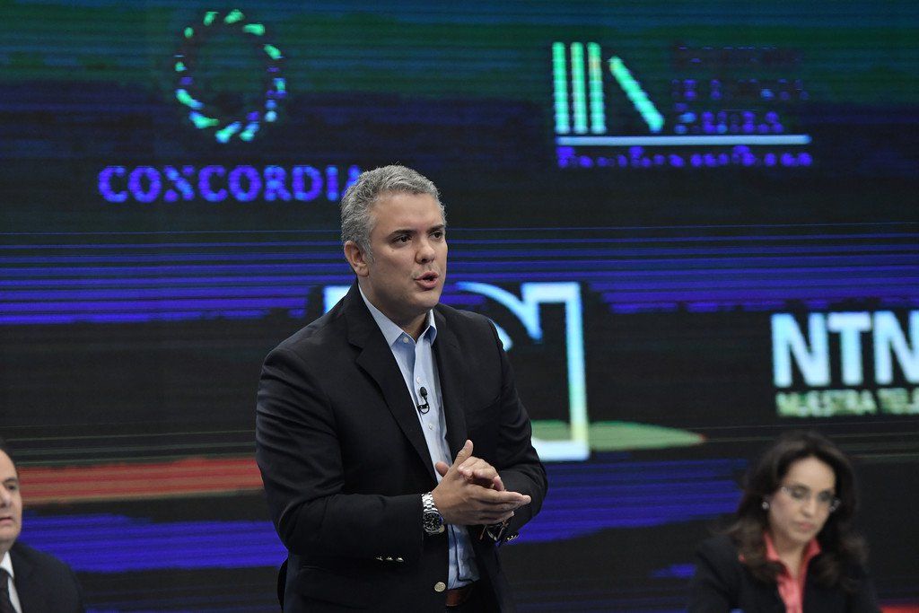 Iván Duque Pimpin Kolombia Usai Disumpah di Istana Negara