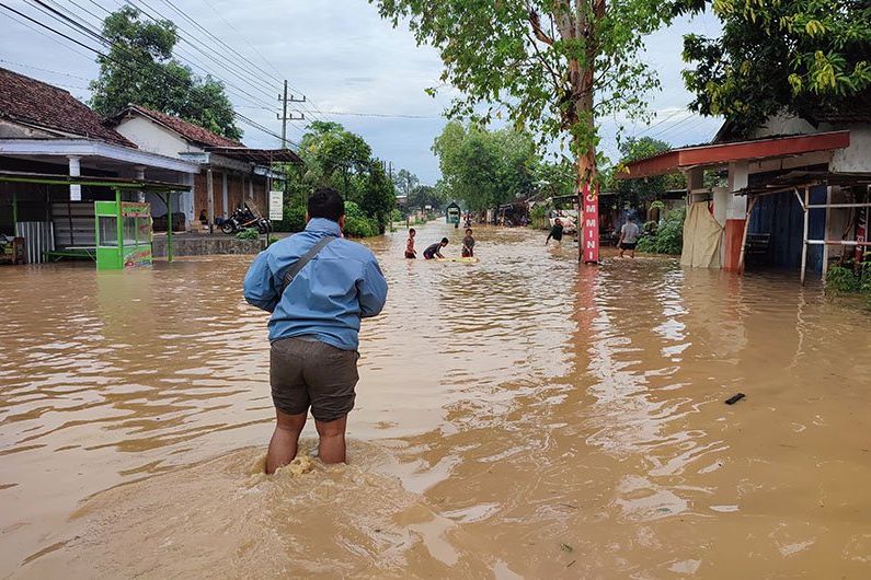 Air Sungai Meluap, Sejumlah Wilayah di Ponorogo Terendam Banjir, Jalur Alternatif Trenggalek Lumpuh