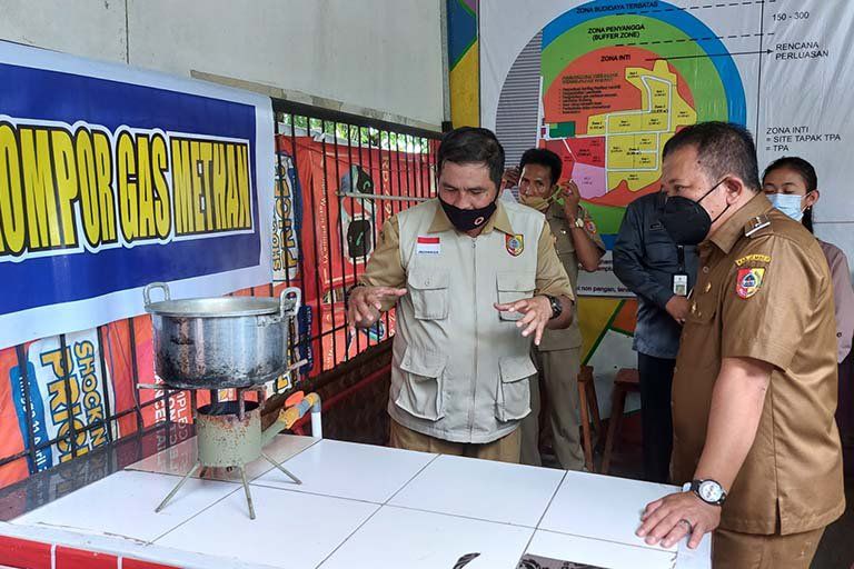 Resmikan Pelatihan Daur Ulang, Bupati Hendy: Sampah Diubah Jadi Berkah