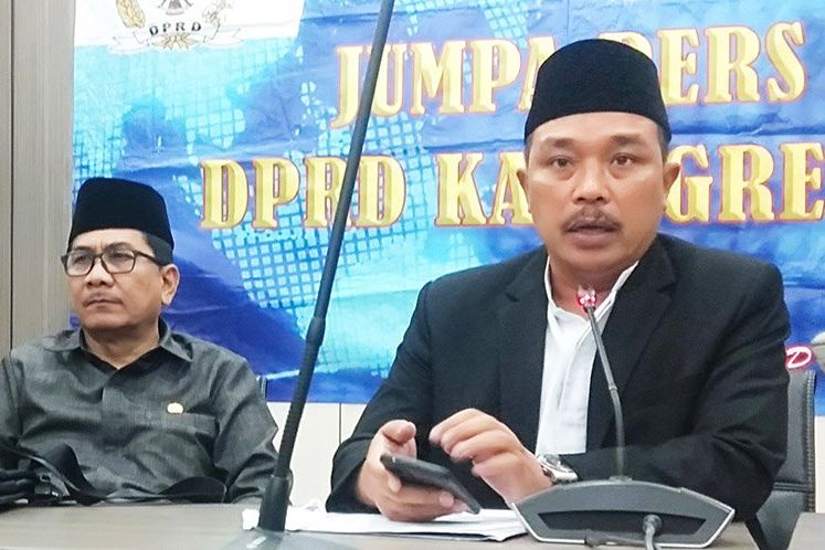 Ketua DPRD Gresik Cibir Anggotanya Ikut Ritual Manusia Nikahi Kambing