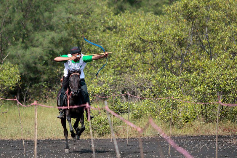 Kota Probolinggo Bidik Pantai Permata Jadi <em>Sport Tourism </em>Olah Raga Berkuda