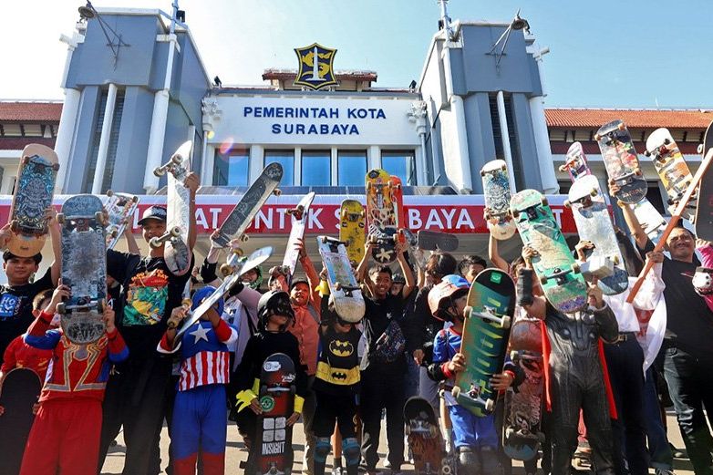 Ratusan Skater dari Seluruh Wilayah Provinsi Jatim Rayakan Hari Skateboard Sedunia