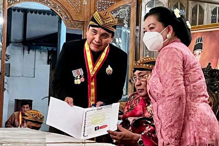 Ketua Komjak Peroleh Gelar Kehormatan Dari Keraton Surakarta