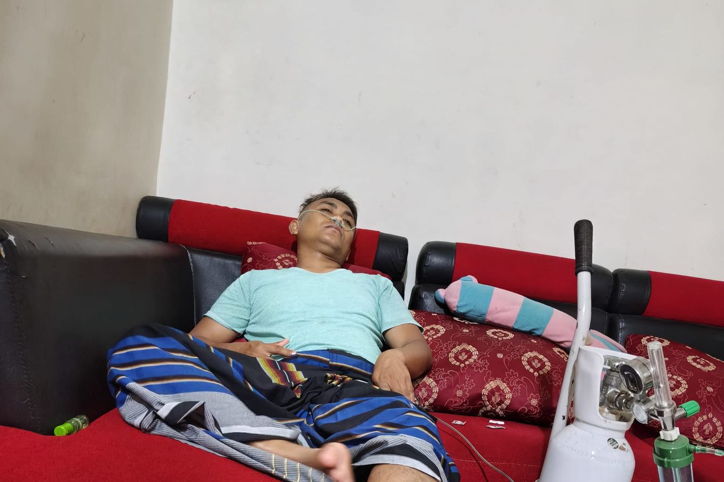 Padamkan Api 12 Jam, Belasan Petugas Damkarmat Jember Alami Lemas dan Pusing