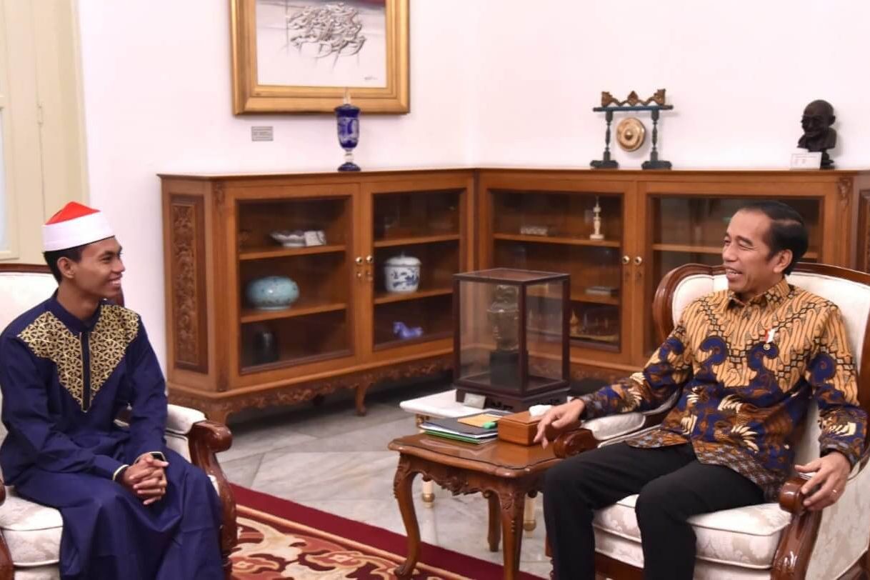 Ketika Jokowi Kepo Momentum Presiden Erdogan Memeluk Firdaus Syamsuri
