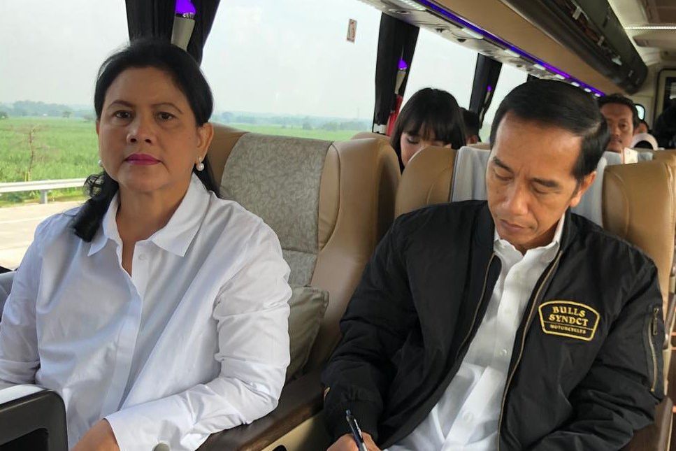 Presiden Nikmati Kuliner Lokal di Rest Area Ngawi-Kertosono