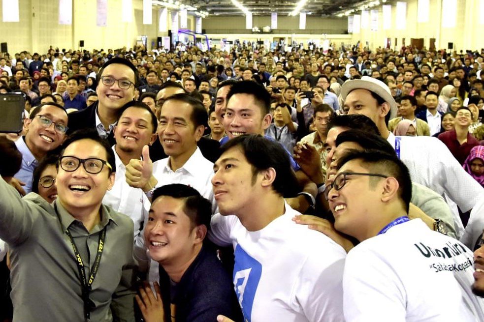 Jokowi Imbau Anak Muda Poles UMKM Tembus Pasar Global