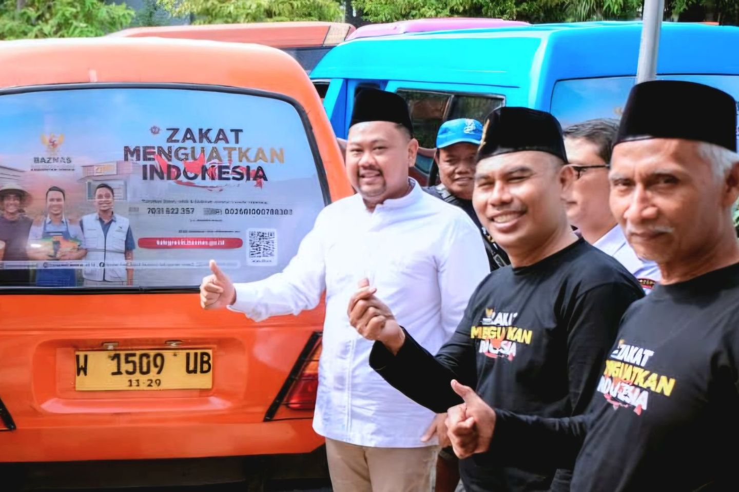 Bupati Yani Lepas Kampanye Zakat Lewat Angkot, 50 Sopir Terima Bantuan