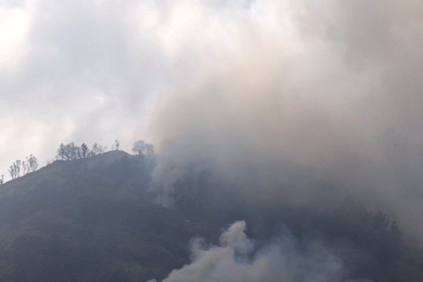 Hari ke-8 Karhutla, Api Kembali Membesar di Puncak 30 Bromo