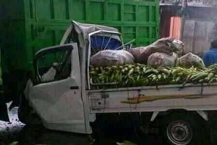 Pick up Hantam Dump Truk di Jalur Pantura Probolinggo 2 Meninggal