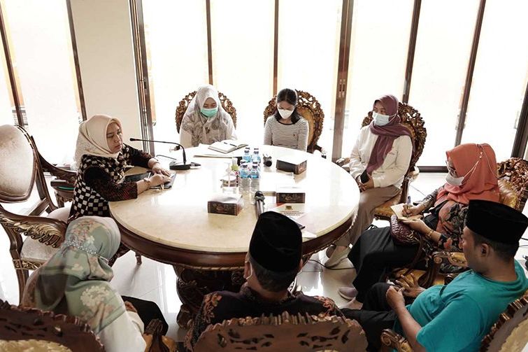 Serius Tangani Kenakalan Remaja, Ning Ita Gelar Rakor