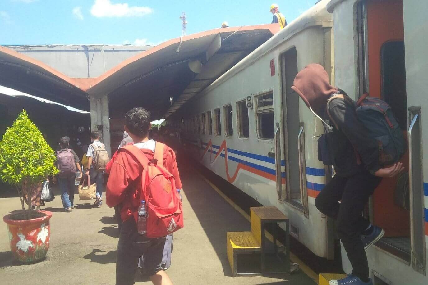 Tiket Kereta Komersial di Daop 9 Jember Masih Tersedia