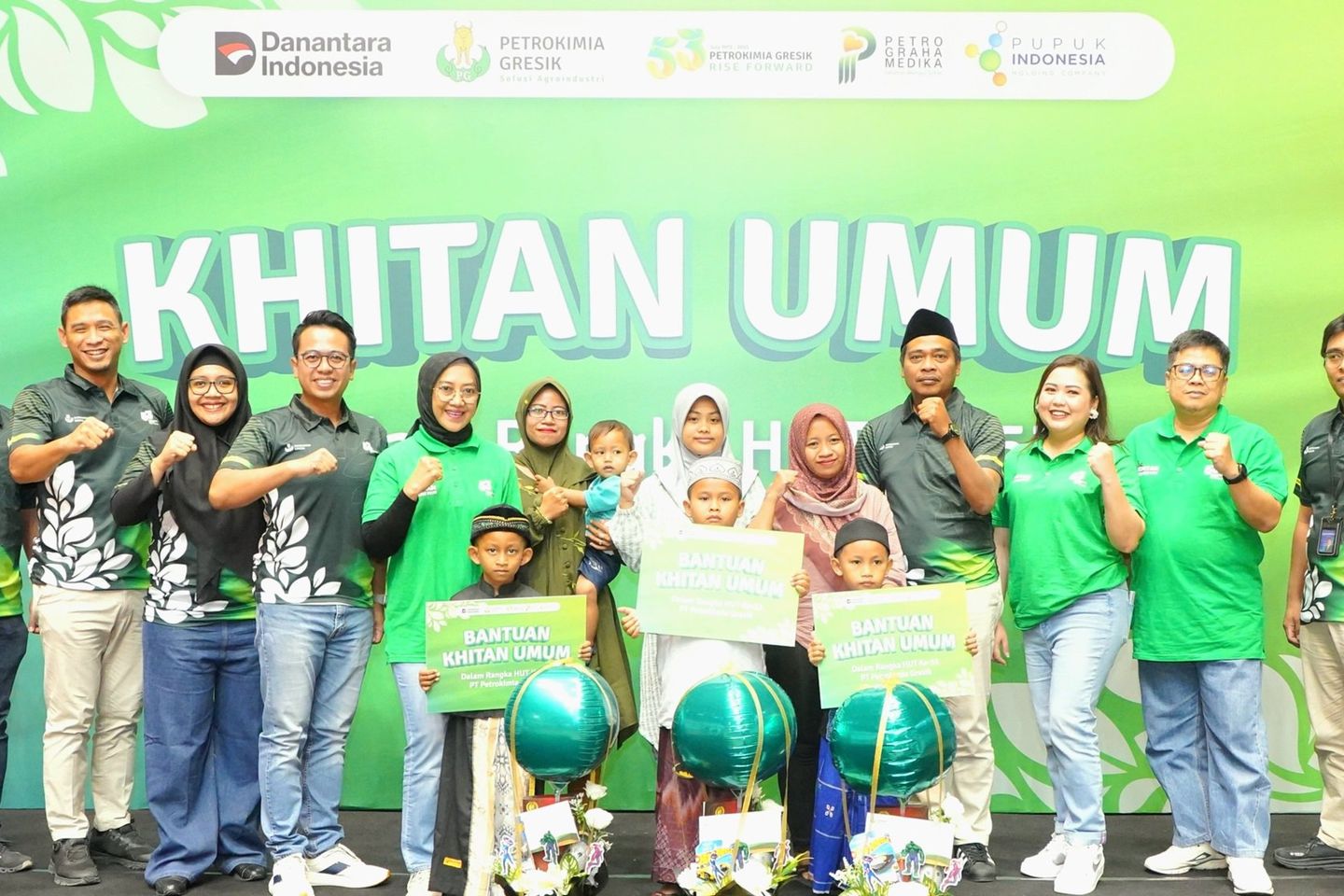 Liburan, Ratusan Anak Ikuti Khitanan Umum Gratis Petrokimia Gresik