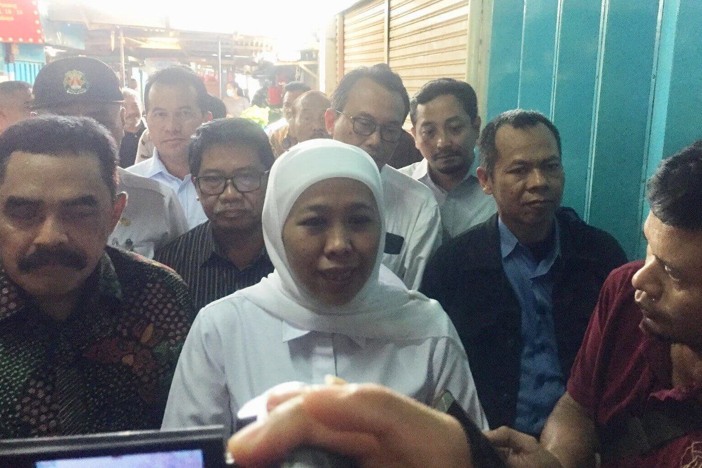 Harga Telur dan Ayam Naik, Khofifah Anggap Wajar  