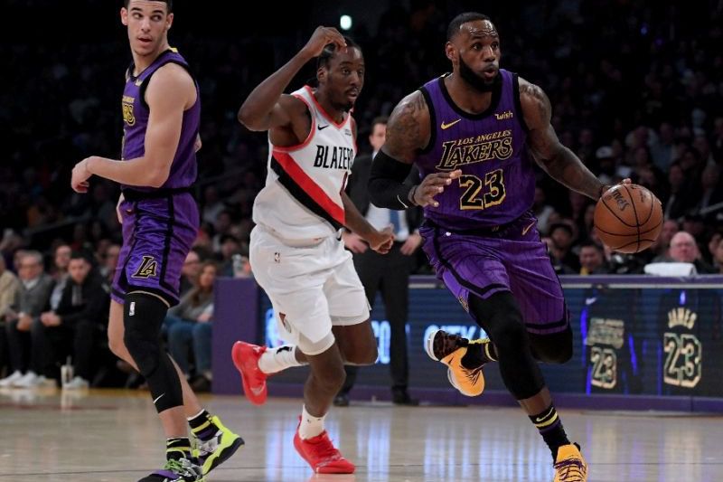 James Masuk Lima Besar Pengumpul Poin Terbanyak NBA